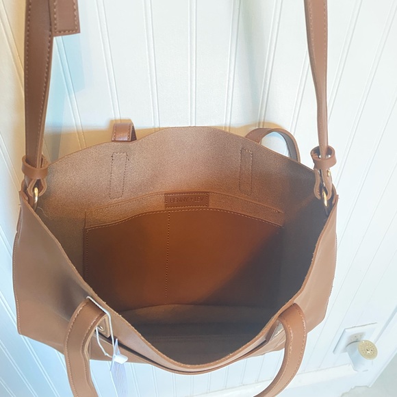 Henny & Lev Tote - Picture 4 of 5